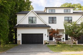 119 Norwood Ave 119, Newton, MA 02460