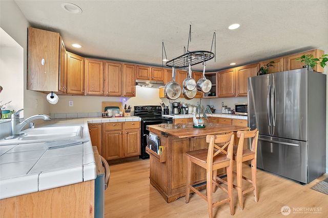 34631 SE 268th Place, Ravensdale, WA 98051