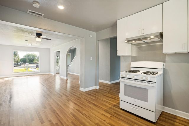 4401 Ivy Drive, Mesquite, TX 75150