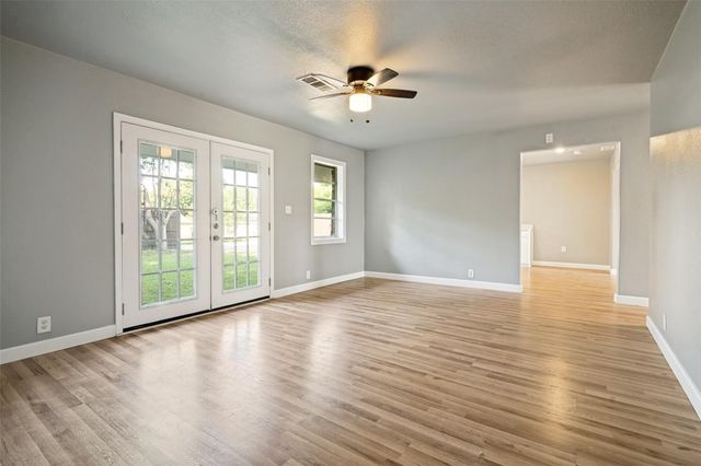 4401 Ivy Drive, Mesquite, TX 75150