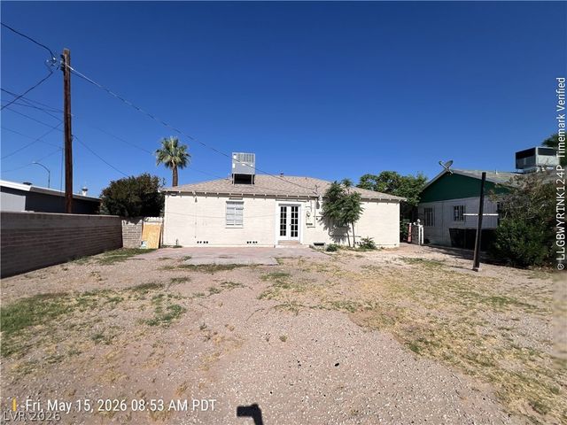 229 Circle Drive, Las Vegas, NV 89101