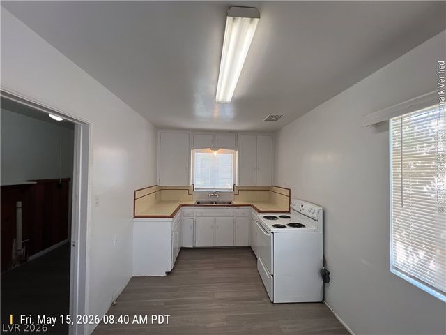 229 Circle Drive, Las Vegas, NV 89101
