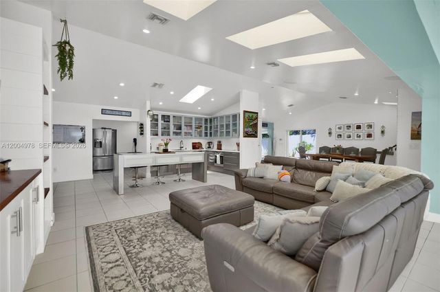 15540 SW 152nd Ter, Miami, FL 33187