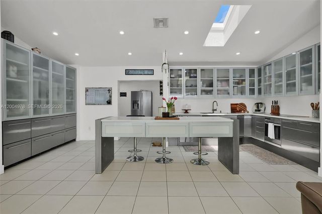 15540 SW 152nd Ter, Miami, FL 33187