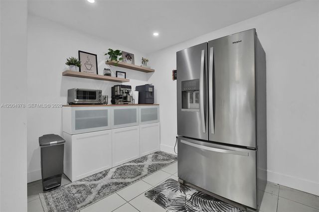 15540 SW 152nd Ter, Miami, FL 33187