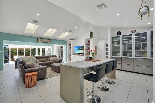 15540 SW 152nd Ter, Miami, FL 33187