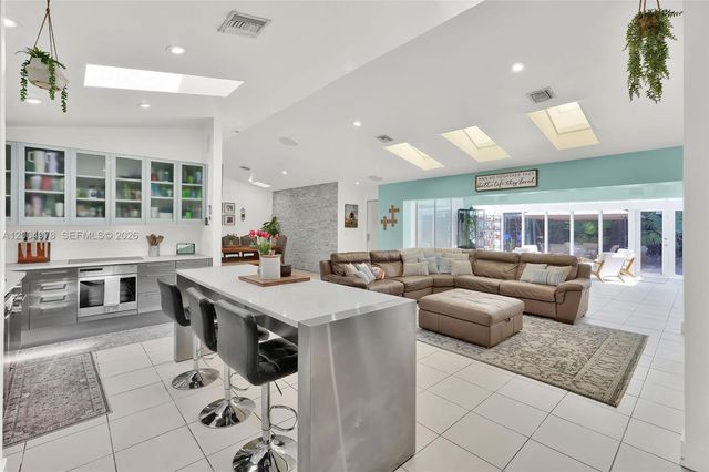 15540 SW 152nd Ter, Miami, FL 33187