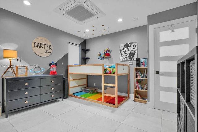 15540 SW 152nd Ter, Miami, FL 33187