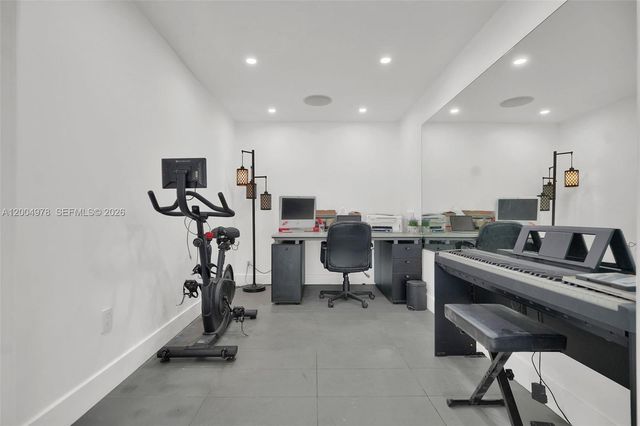 15540 SW 152nd Ter, Miami, FL 33187