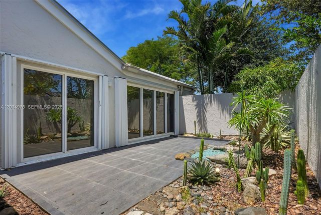 15540 SW 152nd Ter, Miami, FL 33187