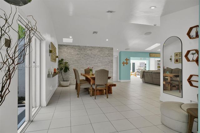 15540 SW 152nd Ter, Miami, FL 33187