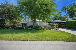 15540 SW 152nd Ter, Miami, FL 33187