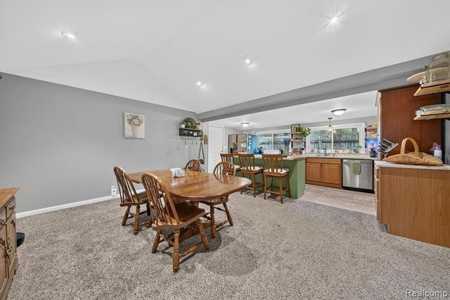 9110 Grove Drive, Whitmore Lake, MI 48189