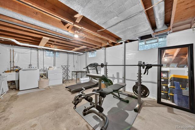 9110 Grove Drive, Whitmore Lake, MI 48189