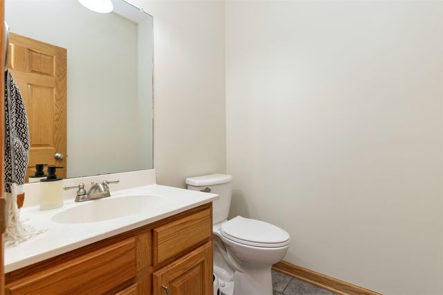 2106 SW Woodland Drive, Ankeny, IA 50023