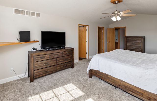 2106 SW Woodland Drive, Ankeny, IA 50023