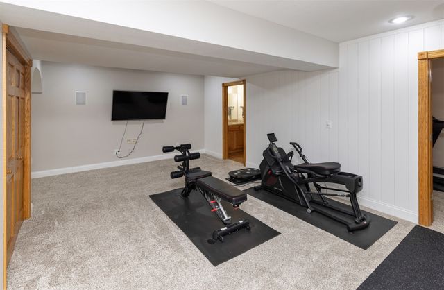 2106 SW Woodland Drive, Ankeny, IA 50023