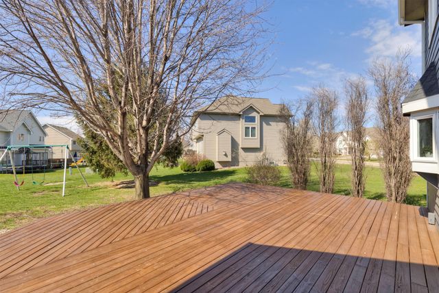 2106 SW Woodland Drive, Ankeny, IA 50023