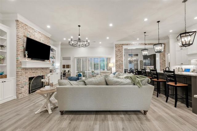 1201 Quarry Oaks Drive, College Station, TX 77845