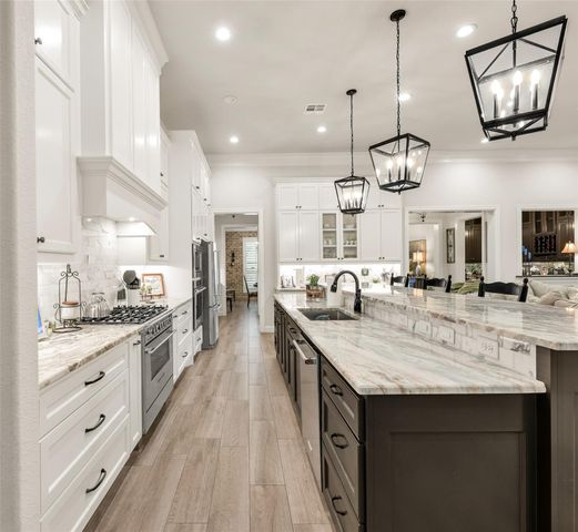 1201 Quarry Oaks Drive, College Station, TX 77845