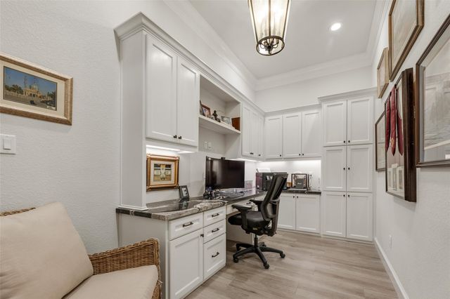 1201 Quarry Oaks Drive, College Station, TX 77845