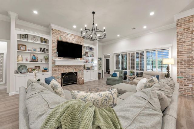 1201 Quarry Oaks Drive, College Station, TX 77845