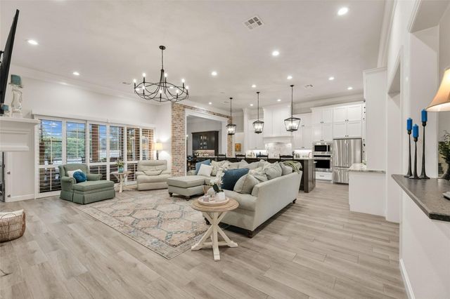 1201 Quarry Oaks Drive, College Station, TX 77845