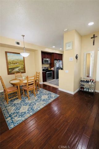 8215 E White Oak 77, Orange, CA 92869