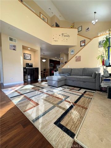 8215 E White Oak 77, Orange, CA 92869