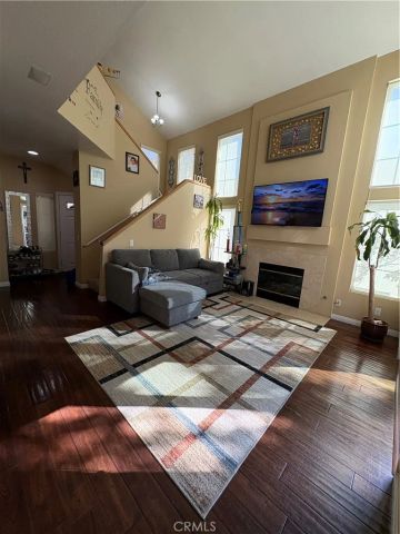 8215 E White Oak 77, Orange, CA 92869