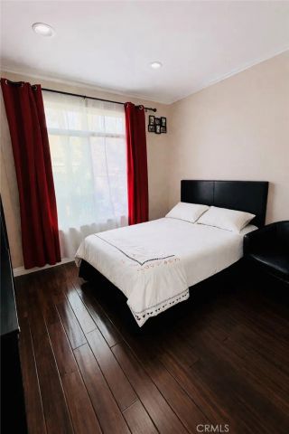 8215 E White Oak 77, Orange, CA 92869