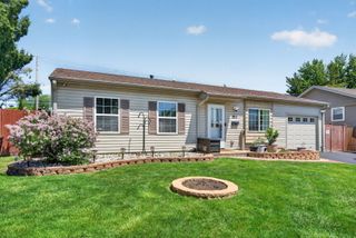 312 Healy Avenue, Romeoville, IL 60446