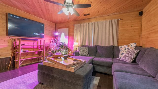 3161 Pulaski Street, Hobart, IN 46342