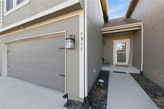 4917 N 141st Lane, Basehor, KS 66007