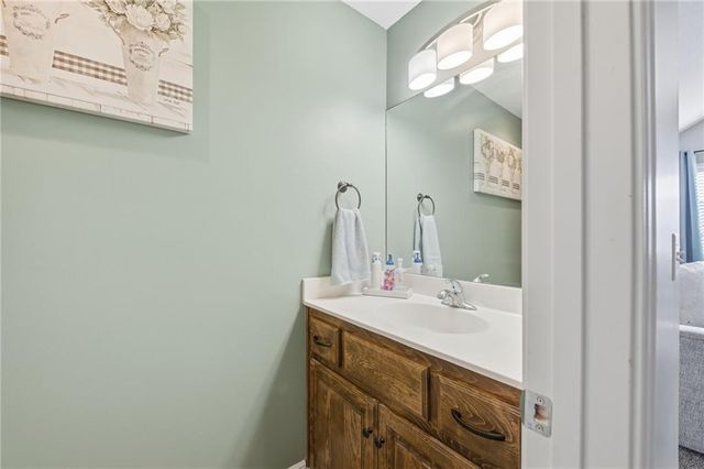 4917 N 141st Lane, Basehor, KS 66007