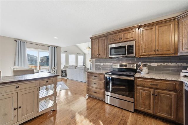 4917 N 141st Lane, Basehor, KS 66007