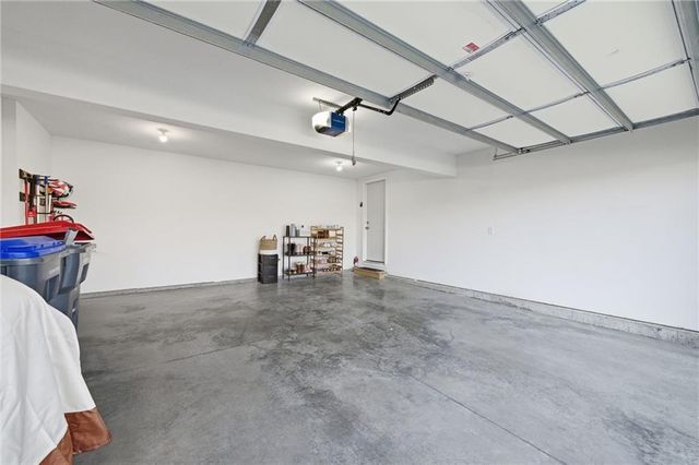 4917 N 141st Lane, Basehor, KS 66007