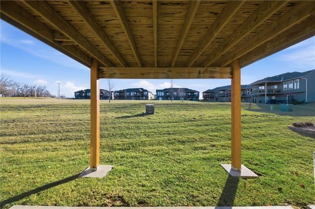 4917 N 141st Lane, Basehor, KS 66007