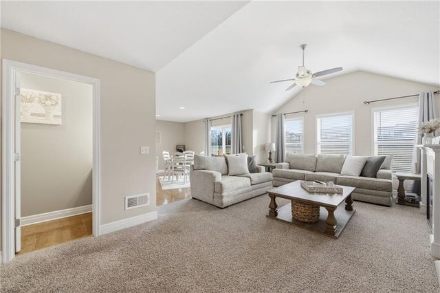 4917 N 141st Lane, Basehor, KS 66007