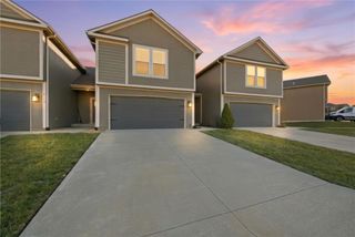 4917 N 141st Lane, Basehor, KS 66007