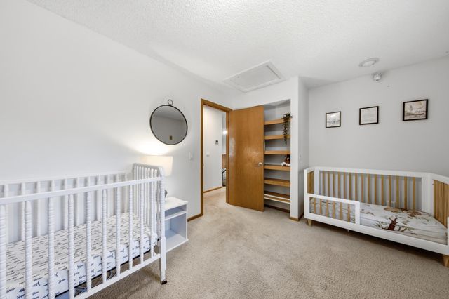 7003 Park View Lane, Eden Prairie, MN 55346