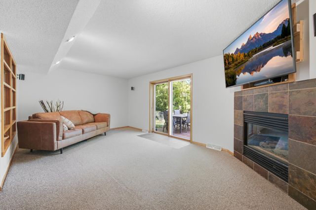 7003 Park View Lane, Eden Prairie, MN 55346