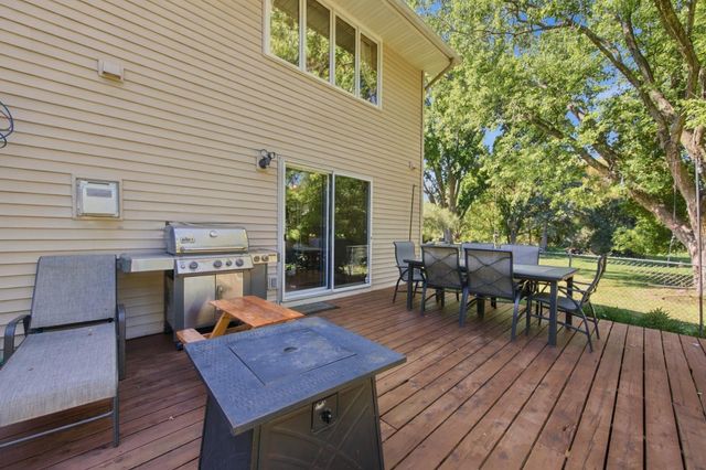 7003 Park View Lane, Eden Prairie, MN 55346