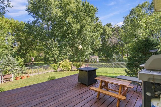 7003 Park View Lane, Eden Prairie, MN 55346