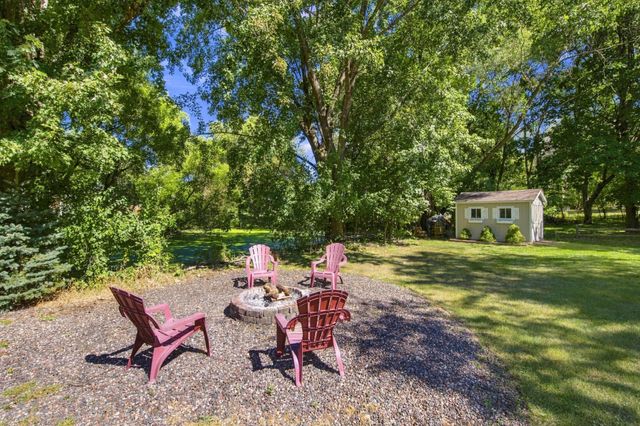7003 Park View Lane, Eden Prairie, MN 55346