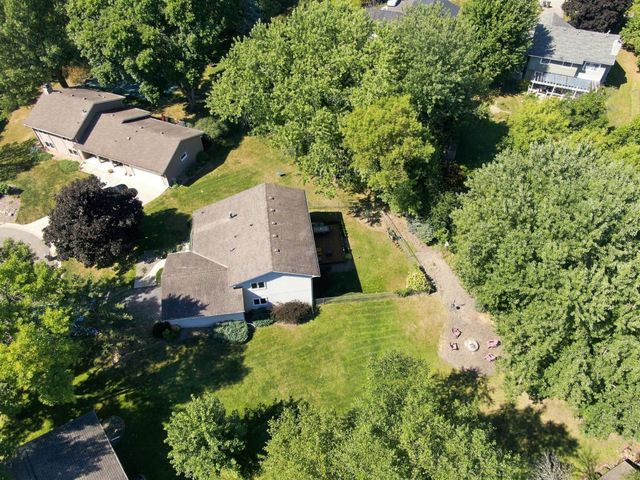 7003 Park View Lane, Eden Prairie, MN 55346