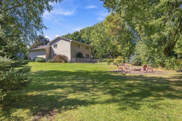 7003 Park View Lane, Eden Prairie, MN 55346