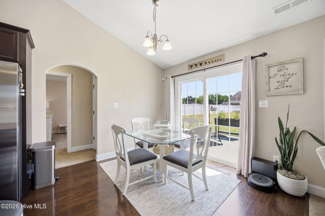 446 Meadowlark Drive, Winterville, NC 28590