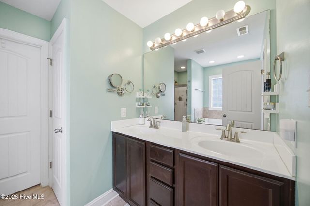 446 Meadowlark Drive, Winterville, NC 28590