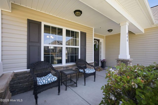 446 Meadowlark Drive, Winterville, NC 28590